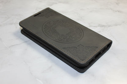 Relief Kunstleder Flip-Case Schwarz passend für Iphone 17 pro